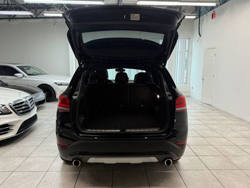 Used 2021 BMW X1 sDrive28i w/ Premium Package image 19