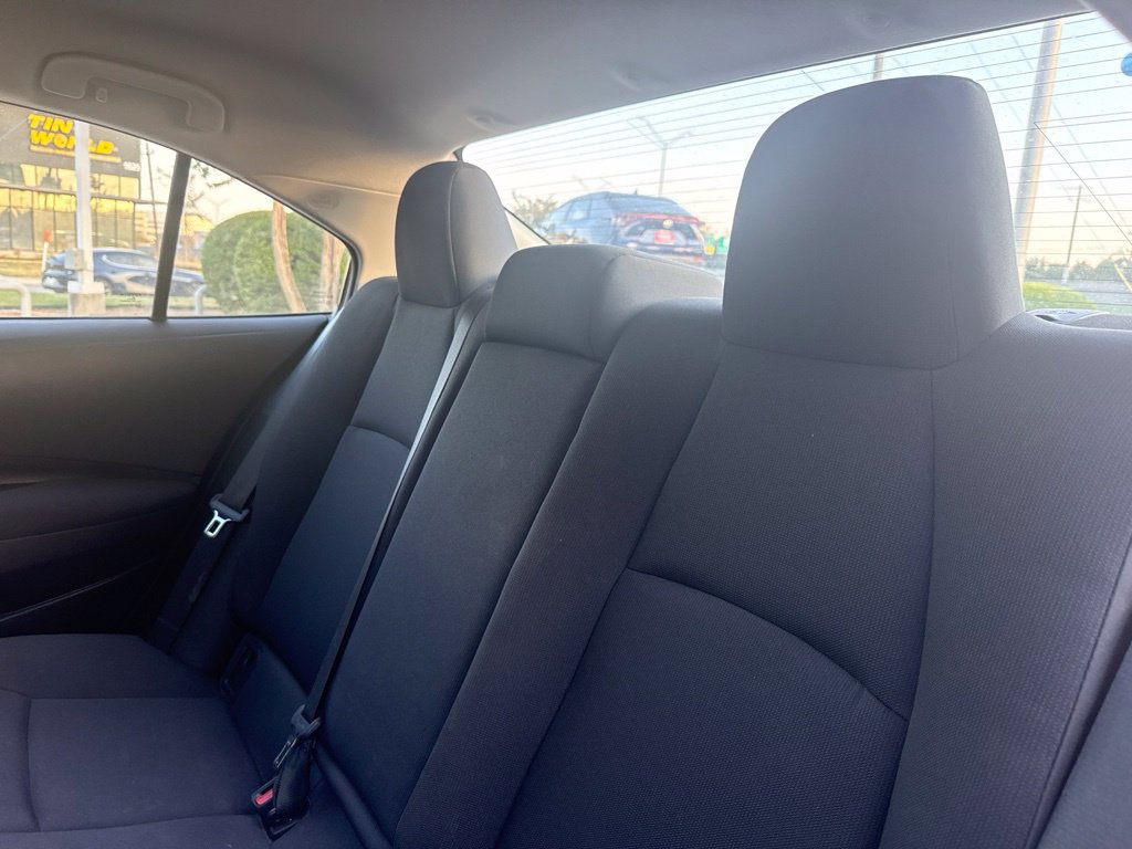 Used 2025 Toyota Corolla LE FWD image 7