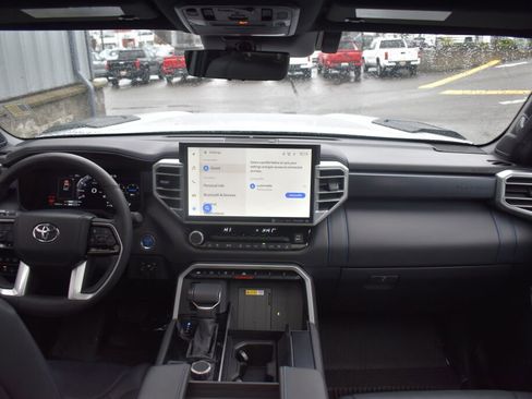 Used 2024 Toyota Tundra Platinum image 26