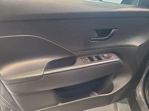 Used 2024 Hyundai Kona SE AWD/4WD image 9