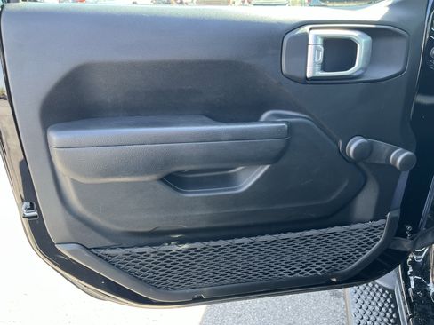 Used 2023 Jeep Wrangler Sport AWD/4WD image 14