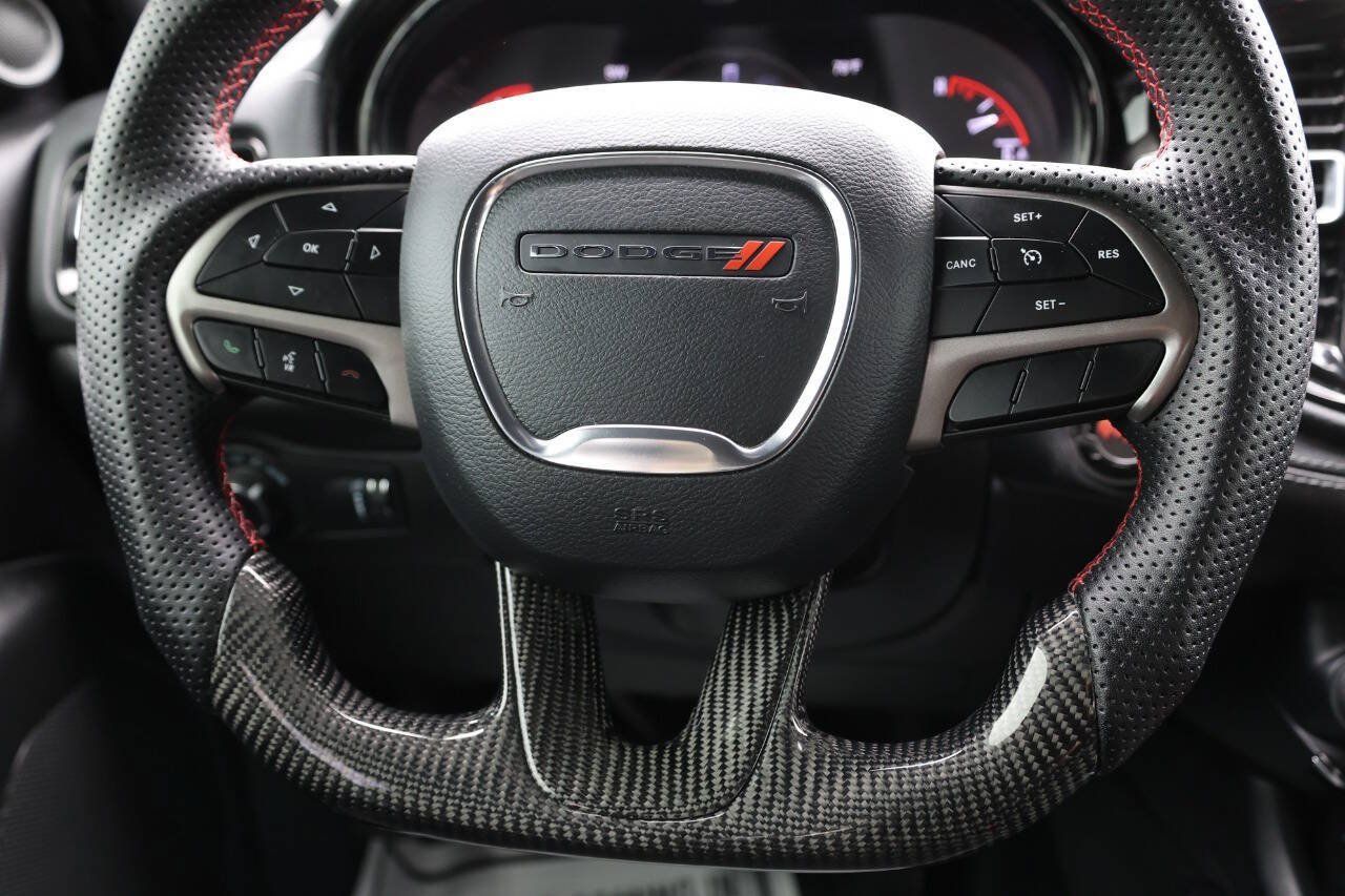 Used 2022 Dodge Durango SXT w/ Blacktop Package AWD/4WD image 18