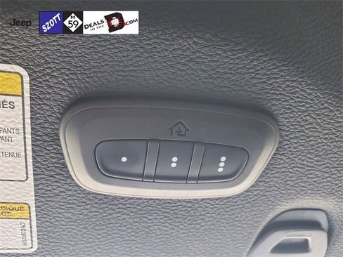 Used 2019 Jeep Wrangler Unlimited Rubicon w/ Dual Top Group image 34