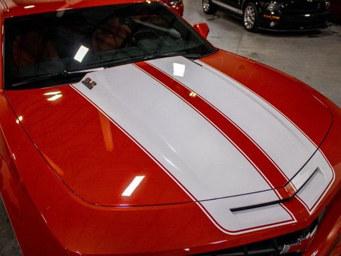 Used 2010 Chevrolet Camaro SS w/ RS Package image 18