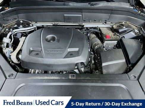 Used 2020 Volvo XC90 T6 Momentum w/ Protection Package image 32
