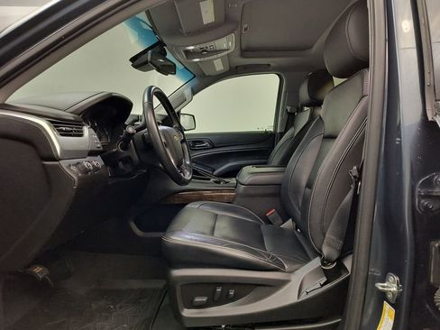 Used 2019 Chevrolet Suburban LT w/ Off-Road Package image 5