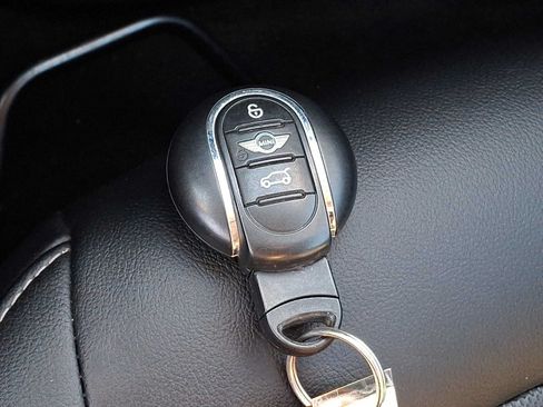 Used 2016 MINI Cooper 2-Door Hardtop FWD image 24