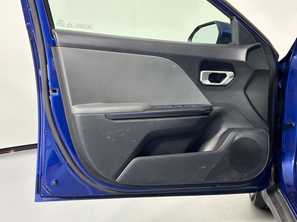 Used 2025 Kia K4 FWD image 29