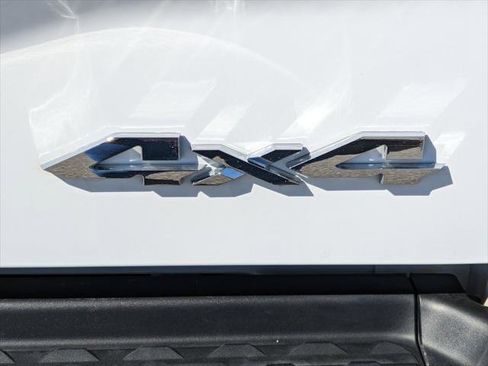 Certified 2022 RAM 2500 Tradesman w/ Chrome Appearance Group image 18