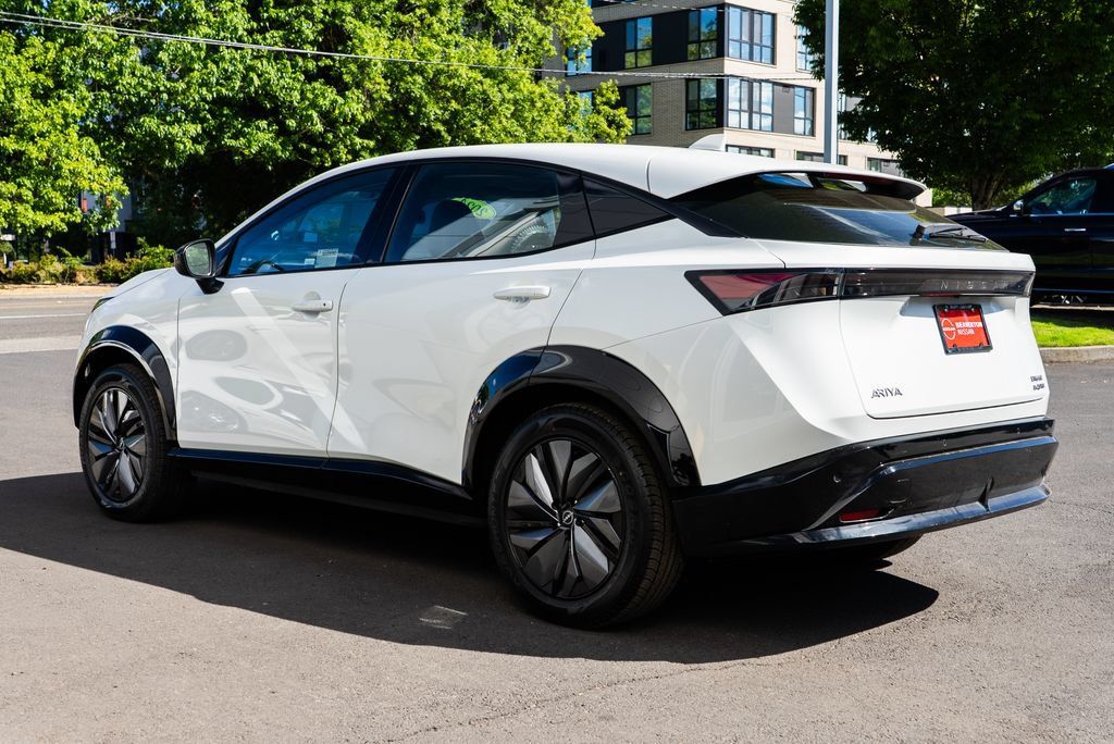 Used 2024 Nissan Ariya AWD image 4