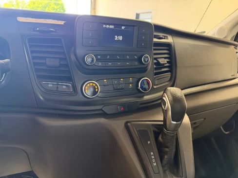 Used 2022 Ford Transit 350 DRW RWD image 13
