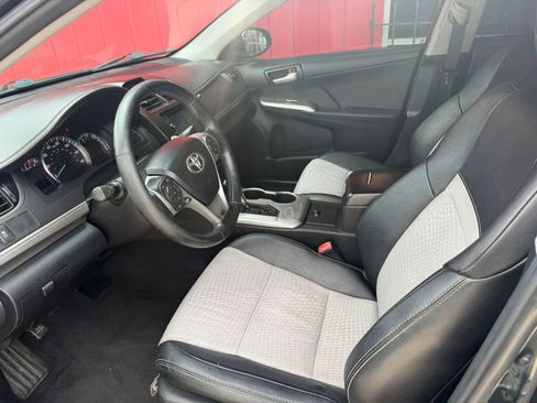 Used 2013 Toyota Camry SE FWD image 7