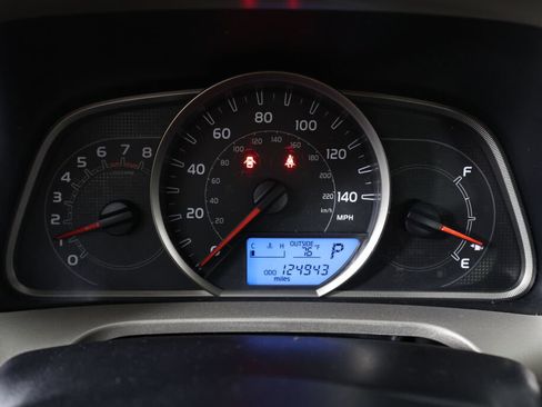 Used 2015 Toyota RAV4 LE AWD/4WD image 30