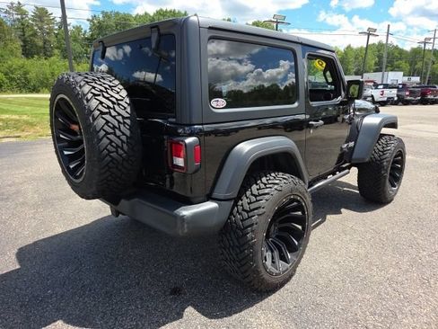 Used 2019 Jeep Wrangler Sport w/ Quick Order Package 23S AWD/4WD image 25