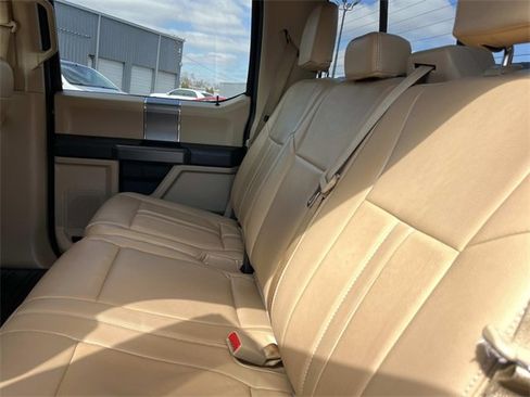 Used 2015 Ford F150 XLT w/ Equipment Group 302A Luxury image 20