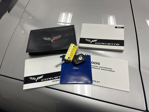 Used 2005 Chevrolet Corvette 2dr Convertible w/ Preferred Equipment Group image 22
