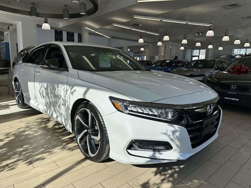 Certified 2020 Honda Accord Sport image 2