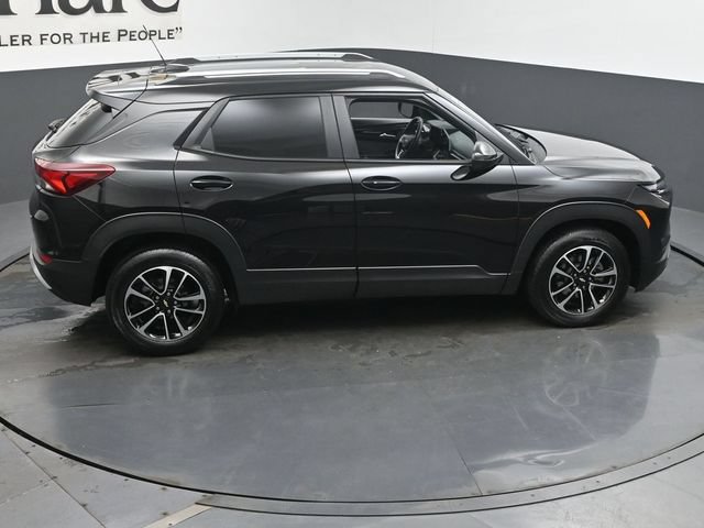 Used 2025 Chevrolet TrailBlazer LT w/ LT Cold Weather Package FWD image 44