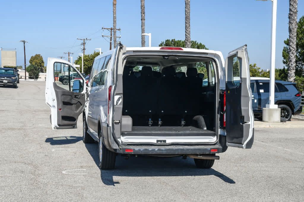 Used 2023 Ford Transit 350 XLT RWD image 32