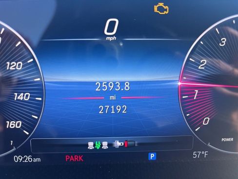 Used 2025 Mercedes-Benz CLA 250 image 8