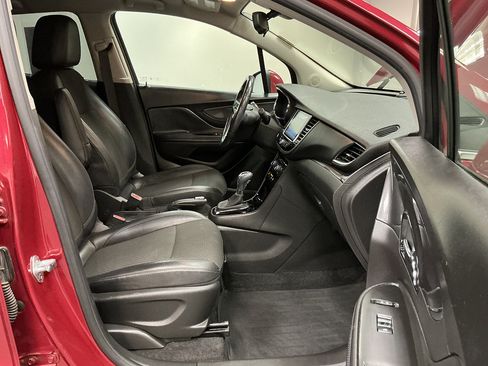 Used 2019 Buick Encore Preferred w/ Safety Package AWD/4WD image 28