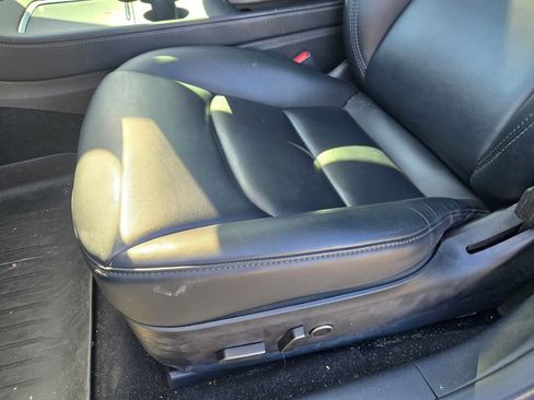 Used 2021 Tesla Model Y Long Range image 14