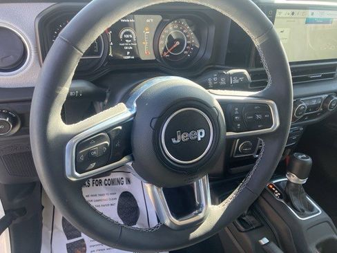 Certified 2025 Jeep Wrangler Sahara image 16