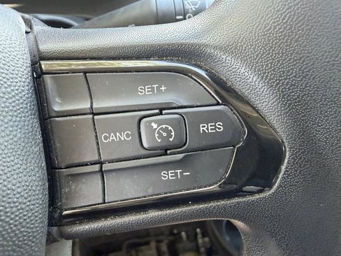 Used 2023 RAM ProMaster 2500 w/ Convenience Group FWD image 12
