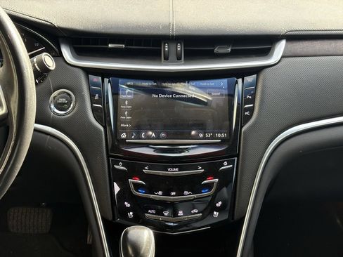 Used 2019 Cadillac XTS Luxury image 15