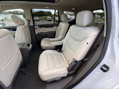 Used 2020 Cadillac XT6 Premium Luxury AWD/4WD image 29