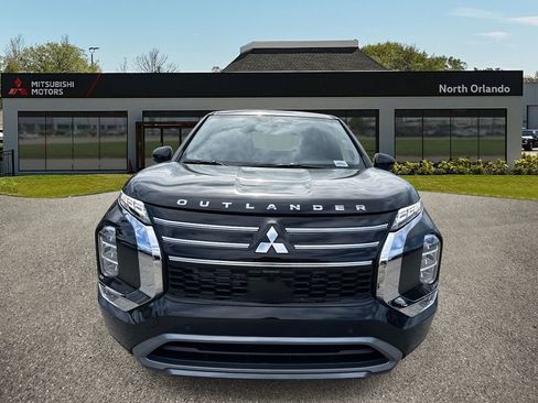 New 2026 Mitsubishi Outlander SE FWD image 8