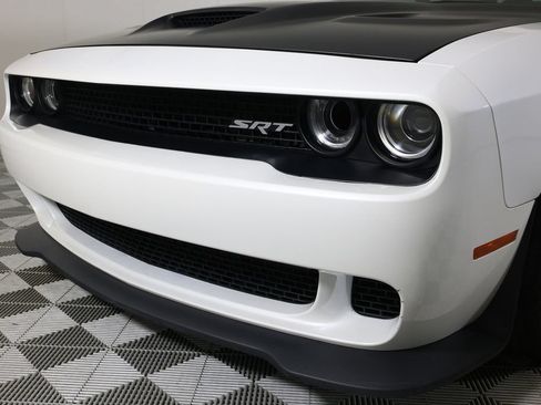 Used 2016 Dodge Challenger SRT Hellcat RWD image 37