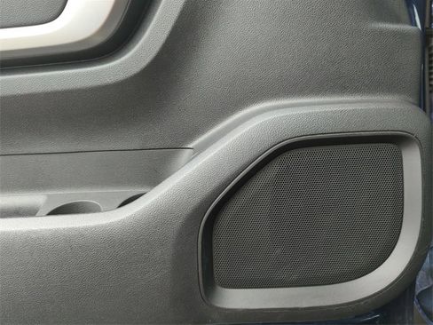 Certified 2024 Nissan Titan SV w/ SV Convenience Package image 31