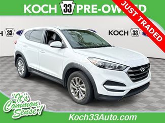 Used 2018 Hyundai Tucson SE image 1