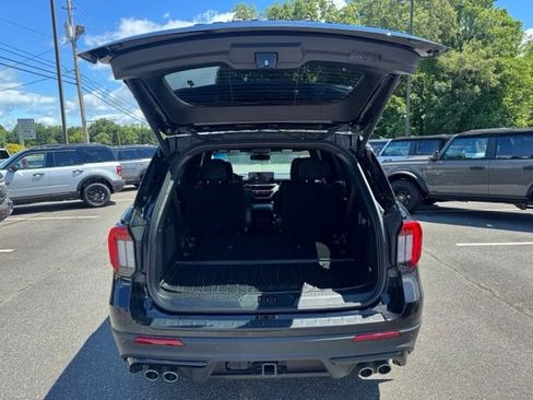 Used 2025 Ford Explorer ST AWD/4WD image 8