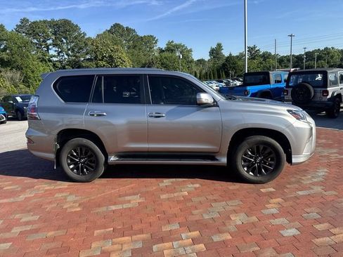 Used 2021 Lexus GX 460 Premium w/ Premium Package AWD/4WD image 16