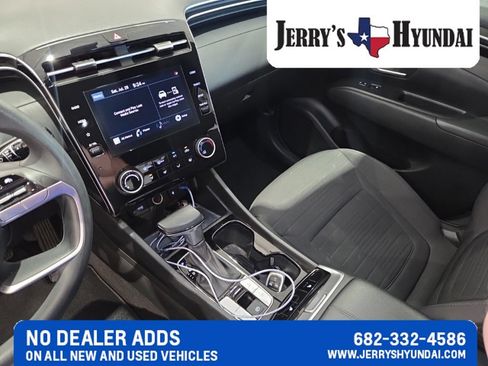 Used 2022 Hyundai Santa Cruz SEL w/ Activity Package FWD image 13