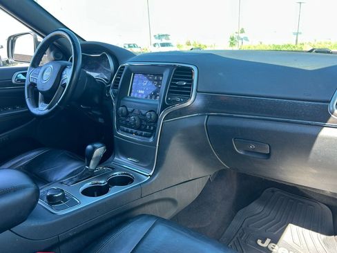 Used 2018 Jeep Grand Cherokee Limited AWD/4WD image 35