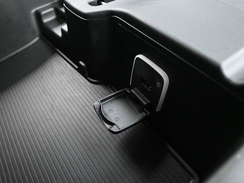 Used 2024 RAM 2500 Laramie w/ Safety Group image 23