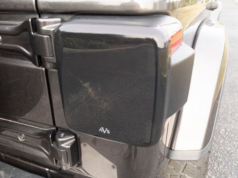 Used 2019 Jeep Wrangler Unlimited Sahara w/ Quick Order Package 24M Moab image 40