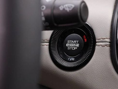 Used 2025 Jeep Compass Limited AWD/4WD image 14