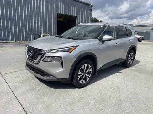 Used 2022 Nissan Rogue SV image 9