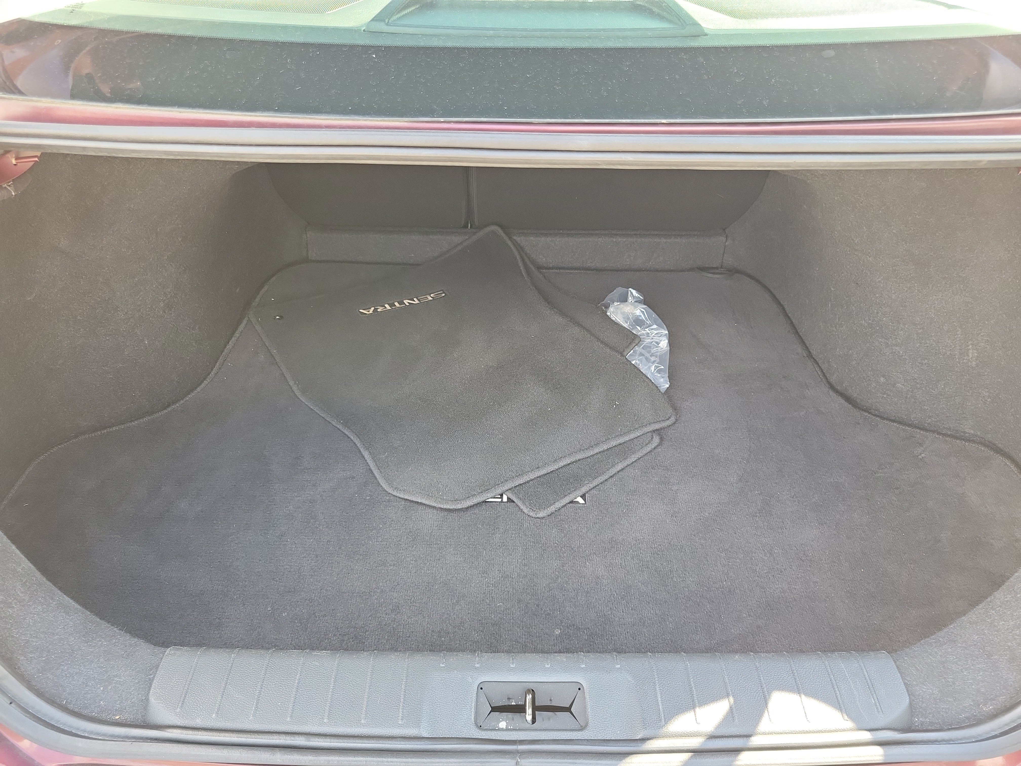 Used 2023 Nissan Sentra SV FWD image 9