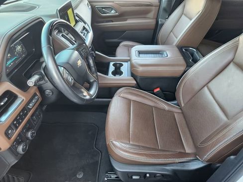 Used 2024 Chevrolet Tahoe High Country w/ Advanced Technology Package image 10