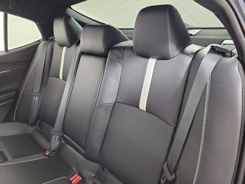 Used 2025 Toyota Camry Hybrid FWD image 13