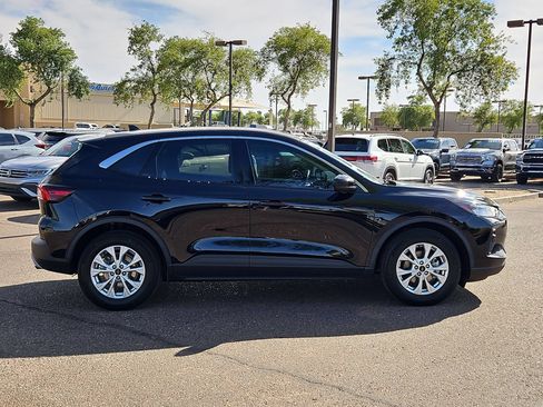Used 2023 Ford Escape Active w/ Tech Pack #2 FWD image 4