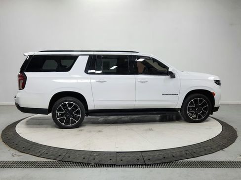 Used 2021 Chevrolet Suburban RST image 8