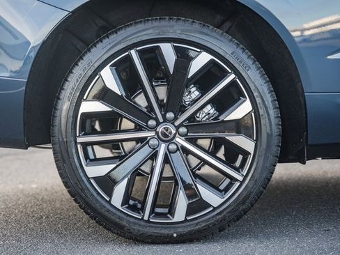 New 2026 Volvo XC60 B5 Ultra w/ Protection Package Premier image 18