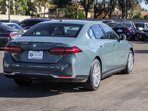 Used 2024 BMW 530i w/ Premium Package image 6