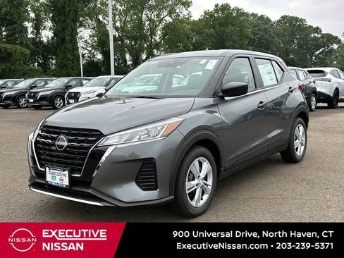 Used 2025 Nissan Kicks Play S image 5